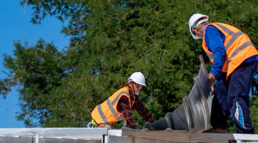 Professional new roof installation services in Valhermoso Springs, AL